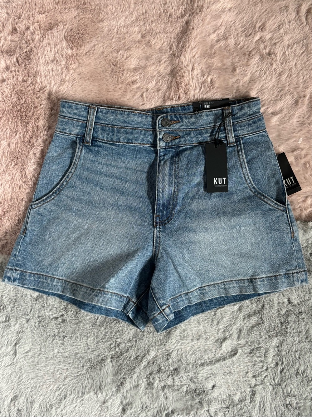 Kut from the kloth miracle high waisted denim shorts - Picture 3 of 5